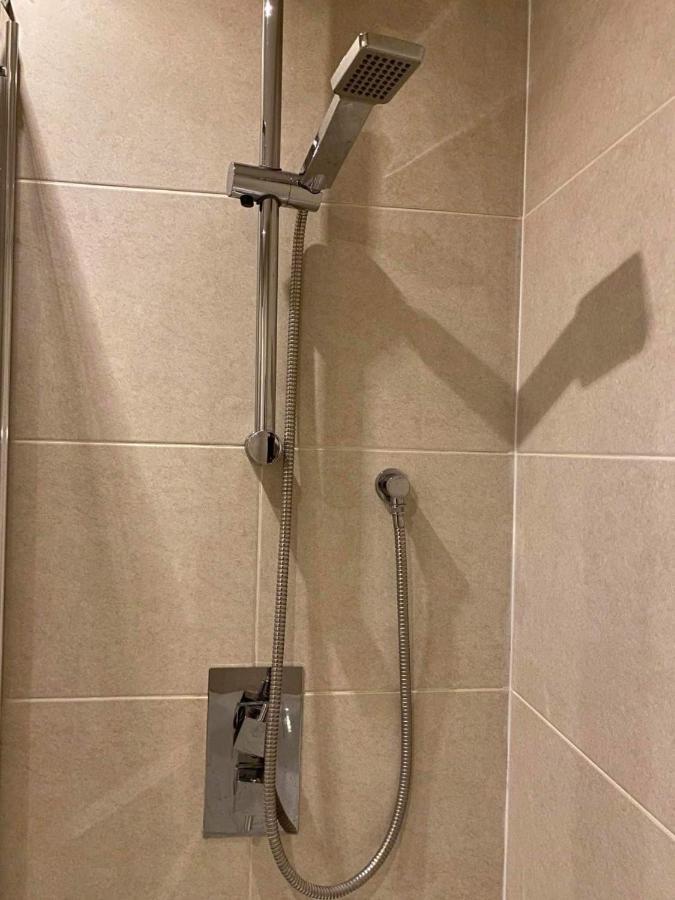 Amazing 2 Bed 2 Bath Private Apartment Watford  Kültér fotó